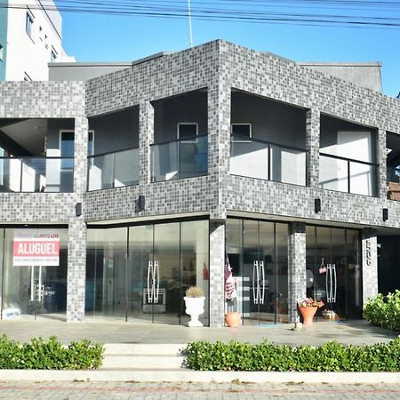 Residencial Melfi 3 Ap 3 Apartment Bombinhas Exterior foto